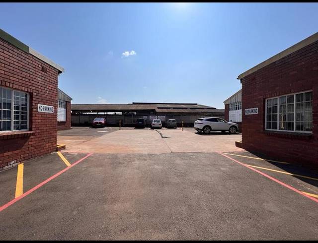 INDUSTRIAL PROPERTY TO RENT IN MKONDENI